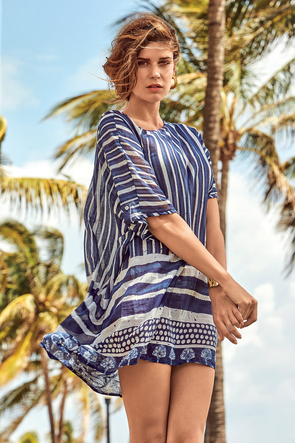 VESTIDO EN TONOS AZULES