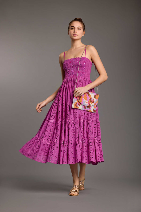 VESTIDO LARGO EN FINO ENCAJE SANGALLO