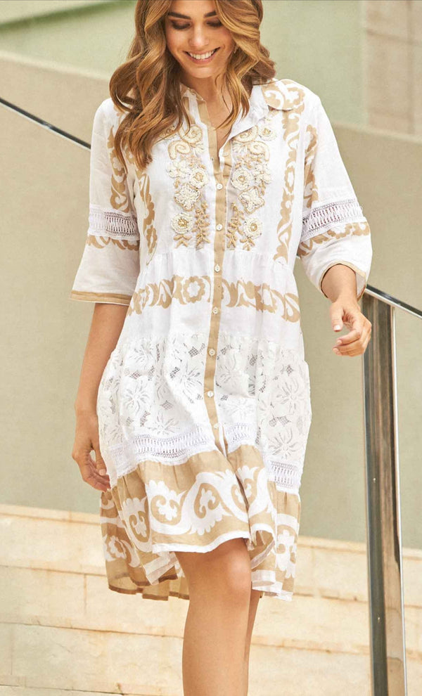 VESTIDO ENCAJE E CONTRASTES